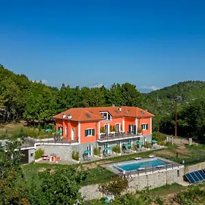 Cascina Trevo Vakantieboerderij Spotorno