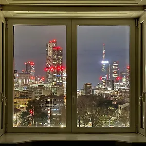 penthouse-stefini-2.italymilanhotels.net/